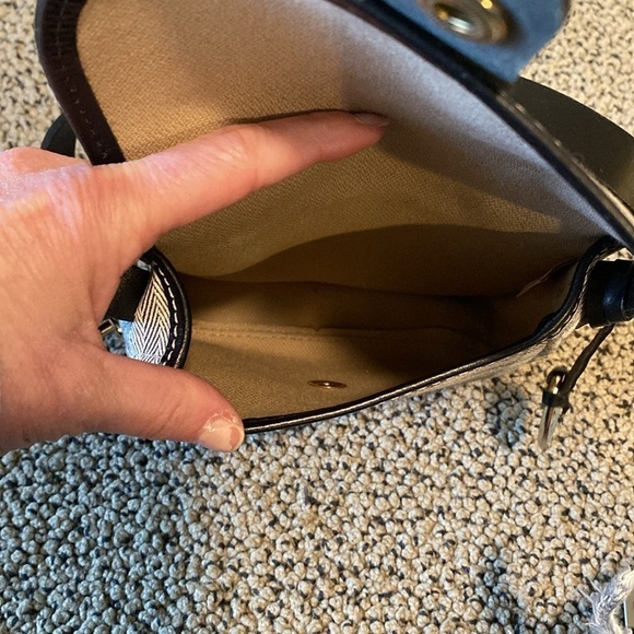 NWT Dooney & Bourke Small North/South Crossbody Bag - Picture 5 of 9